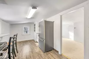 69 Weaver St, Little Falls Township, NJ 07424 - Photo 6