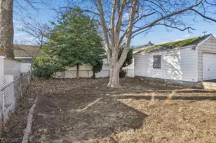 222 N 17th St, Kenilworth, NJ 07033 - Photo 26
