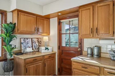 222 N 17th St, Kenilworth, NJ 07033 - Photo 8