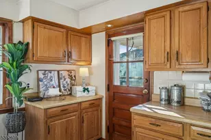 222 N 17th St, Kenilworth, NJ 07033 - Photo 8