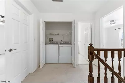 226 Matlook Pl, Franklin Township, NJ 08873 - Photo 16