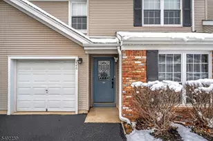 226 Matlook Pl, Franklin Township, NJ 08873 - Photo 2
