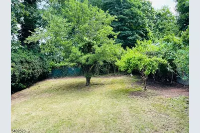 76 Chestnut St #1, Montclair, NJ 07042 - Photo 10