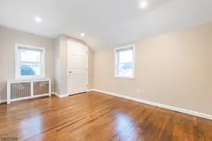 189 Washington Ave, Little Ferry, NJ 07643 - Photo 8