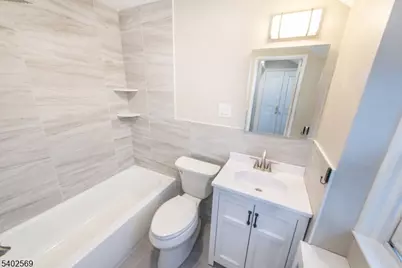 189 Washington Ave, Little Ferry, NJ 07643 - Photo 16