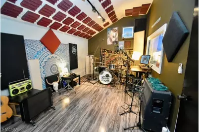 5419 Berkshire Valley Rd, Jefferson Township, NJ 07438 - Photo 4