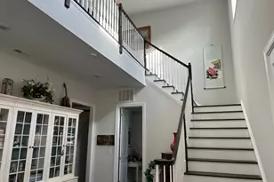 30 Hamilton Dr, Cranbury Township, NJ 08512 - Photo 2