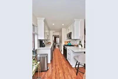 35 Mews Ln, South Orange, NJ 07079 - Photo 12