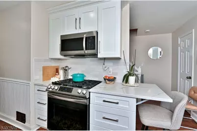 35 Mews Ln, South Orange, NJ 07079 - Photo 14