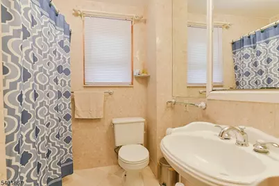 72 Rector St, Millburn, NJ 07041 - Photo 12