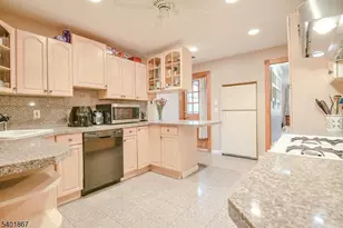 72 Rector St, Millburn, NJ 07041 - Photo 8