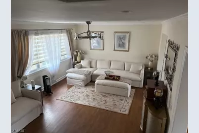 229 Saint Cloud Ave, West Orange Township, NJ 07052 - Photo 6