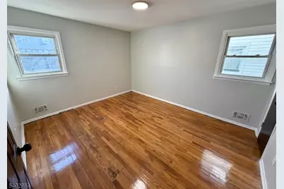 188 Fabyan Pl, Newark, NJ 07112 - Photo 6