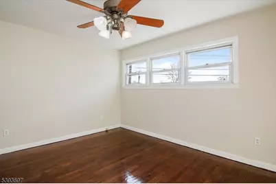 301 Riverview Rd, Pompton Lakes, NJ 07442 - Photo 12