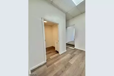 402 Hawthorne Ave, Newark, NJ 07112 - Photo 4