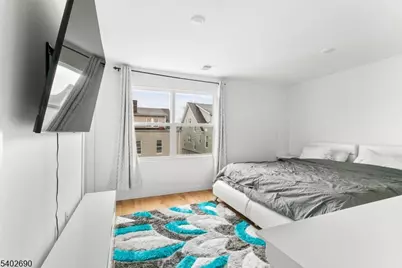 244 Pomona Ave, Newark, NJ 07112 - Photo 4