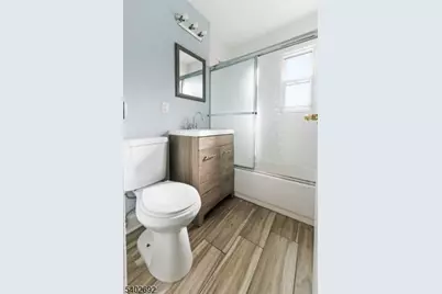 601 Fairway Rd, Linden, NJ 07036 - Photo 12