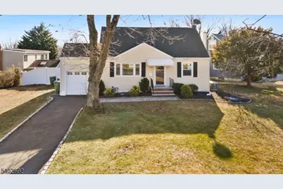 601 Fairway Rd, Linden, NJ 07036 - Photo 1