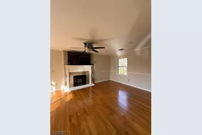 46 Whippoorwill Ln, Sparta Township, NJ 07871 - Photo 4