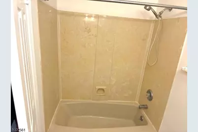 23 E Foxwood Dr #E, Morris Plains, NJ 07950 - Photo 10