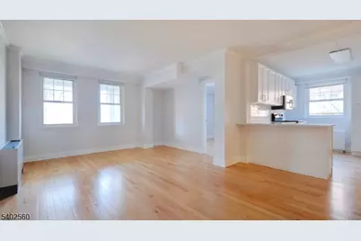 41 Elm St #1B, Morristown, NJ 07960 - Photo 1