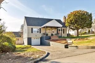 15 Princeton Pl, Clifton, NJ 07014 - Photo 2