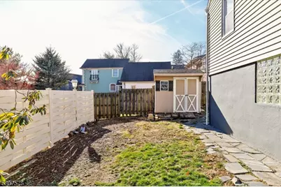 15 Princeton Pl, Clifton, NJ 07014 - Photo 28