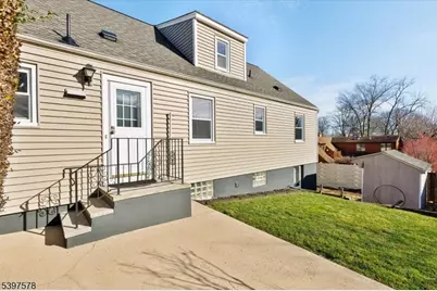 15 Princeton Pl, Clifton, NJ 07014 - Photo 26