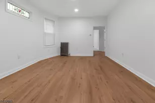 45 Seymour Ave, Newark, NJ 07108 - Photo 8