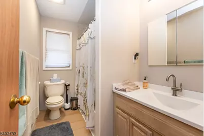 18 Stanford Pl, Wayne Twp., NJ 07470 - Photo 14