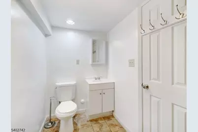 451 Burroughs Ter, Union Township, NJ 07083 - Photo 26