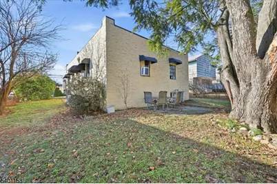 283 Pasadena Ave, Hasbrouck Heights, NJ 07604 - Photo 38