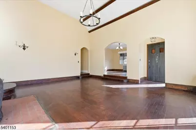 283 Pasadena Ave, Hasbrouck Heights, NJ 07604 - Photo 4