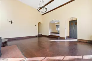 283 Pasadena Ave, Hasbrouck Heights, NJ 07604 - Photo 4