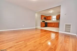 151 Vermont Ave, Newark, NJ 07106 - Photo 10