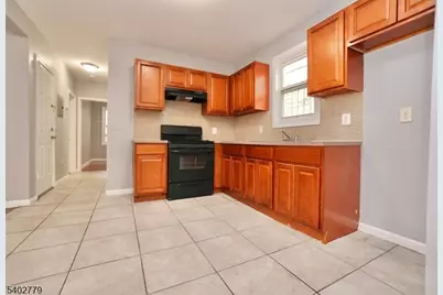 151 Vermont Ave, Newark, NJ 07106 - Photo 8