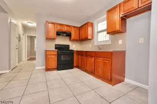 151 Vermont Ave, Newark, NJ 07106 - Photo 8