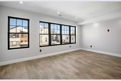 479 15th Ave Unit #2, Newark, NJ 07103 - Photo 2