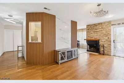 36 Farnham Sq, Sayreville Boro, NJ 08859 - Photo 4