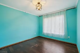 36 Farnham Square, Sayreville Boro, NJ 08859 - Photo 24