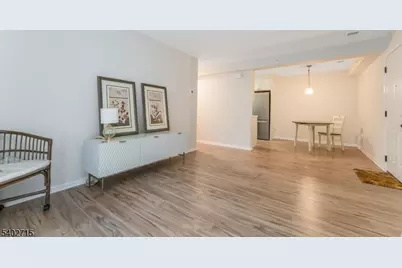 109 Stratford Place, Bridgewater, NJ 08805 - Photo 4