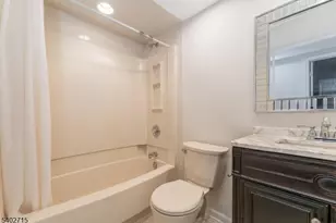 109 Stratford Pl, Bridgewater, NJ 08805 - Photo 14