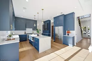 4 Maplewood Dr, Livingston, NJ 07039 - Photo 18