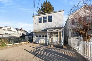 109 Dixon Ave, Paterson, NJ 07501 - Photo 4