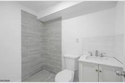 38 Sherwood St, Clifton, NJ 07013 - Photo 16