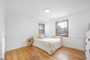 38 Sherwood St, Clifton, NJ 07013 - Photo 8