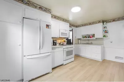 38 Sherwood St, Clifton, NJ 07013 - Photo 12