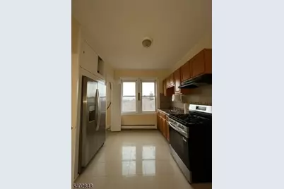 180 Pomona Ave #3, Newark, NJ 07112 - Photo 2