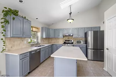 6 Hoagland Ct, Bridgewater, NJ 08807 - Photo 6