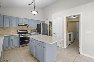 6 Hoagland Ct, Bridgewater, NJ 08807 - Photo 10